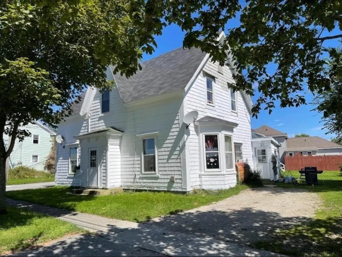 House for sale in yarmouth ns