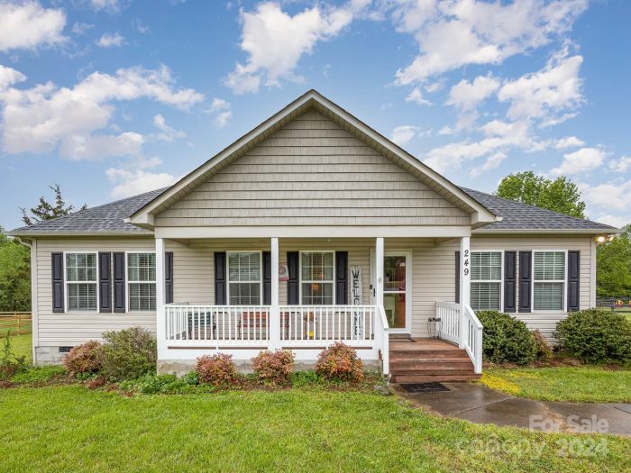 York sc homes sale zillow estate real Bratton funeral home york sc 29745